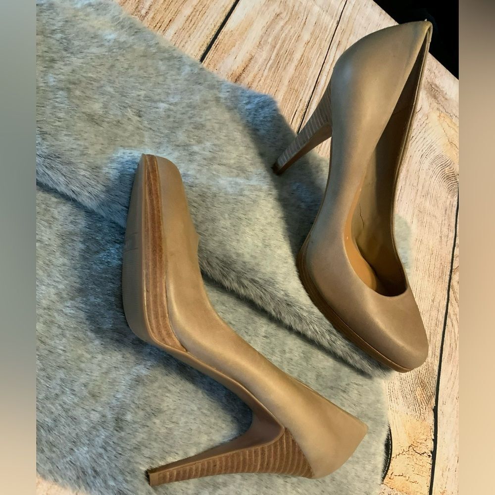 Nine West Leather Heel Shoes Size 8.5